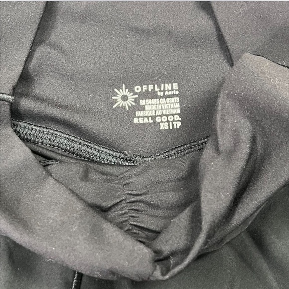 NWT OFFLINE by Aerie Black High Rise Flowy Athletic Shorts Size XS - Picture 2 of 3